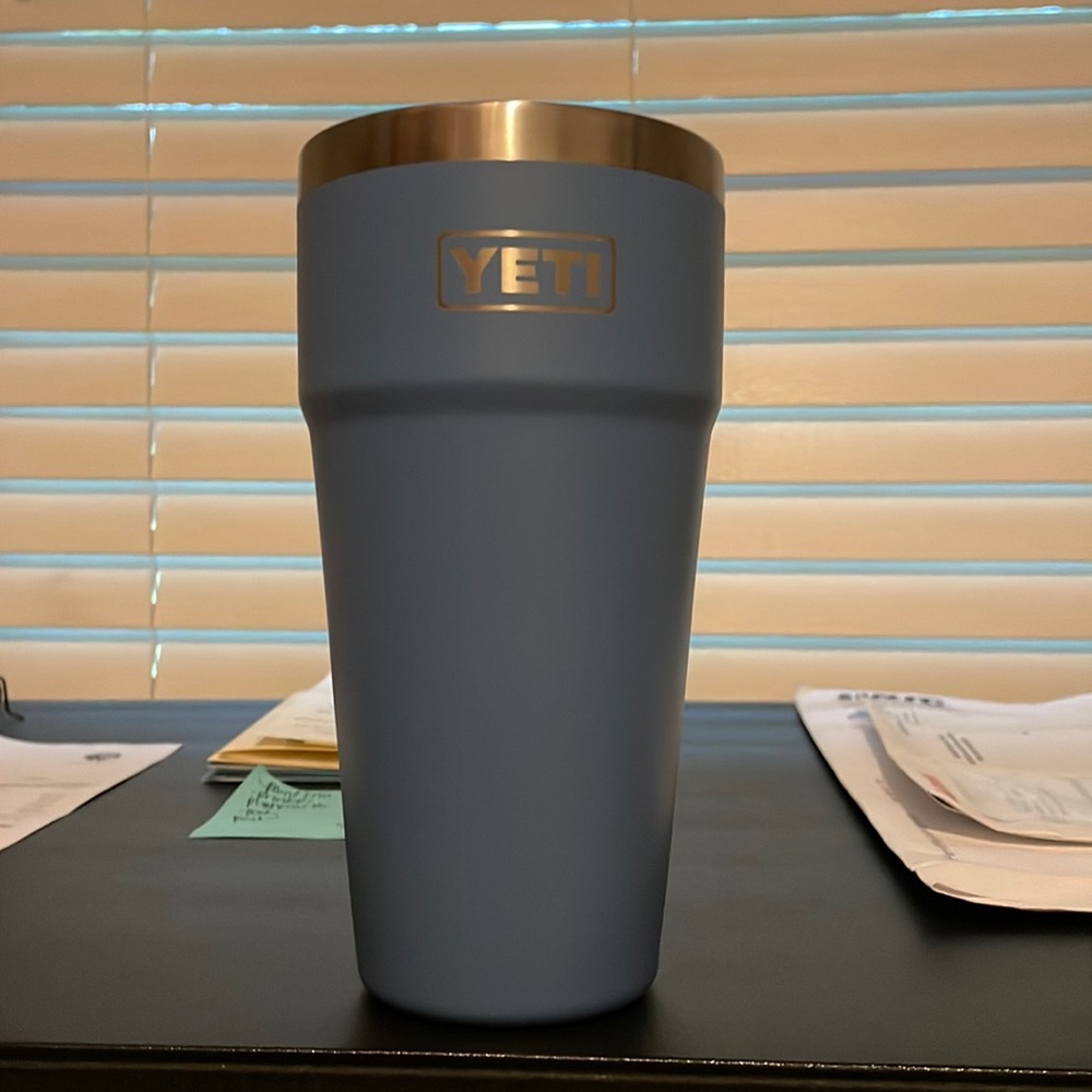 Yeti rambler 26 oz